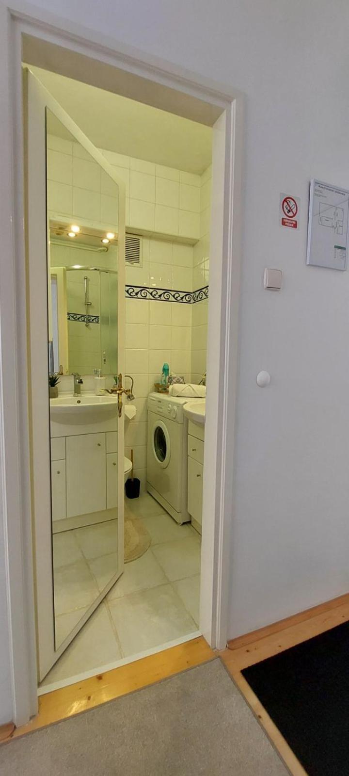 3 Min. Away Apartment